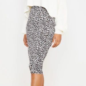 PrettyLittleThing White Leopard Print Rib Midi Skirt - 4